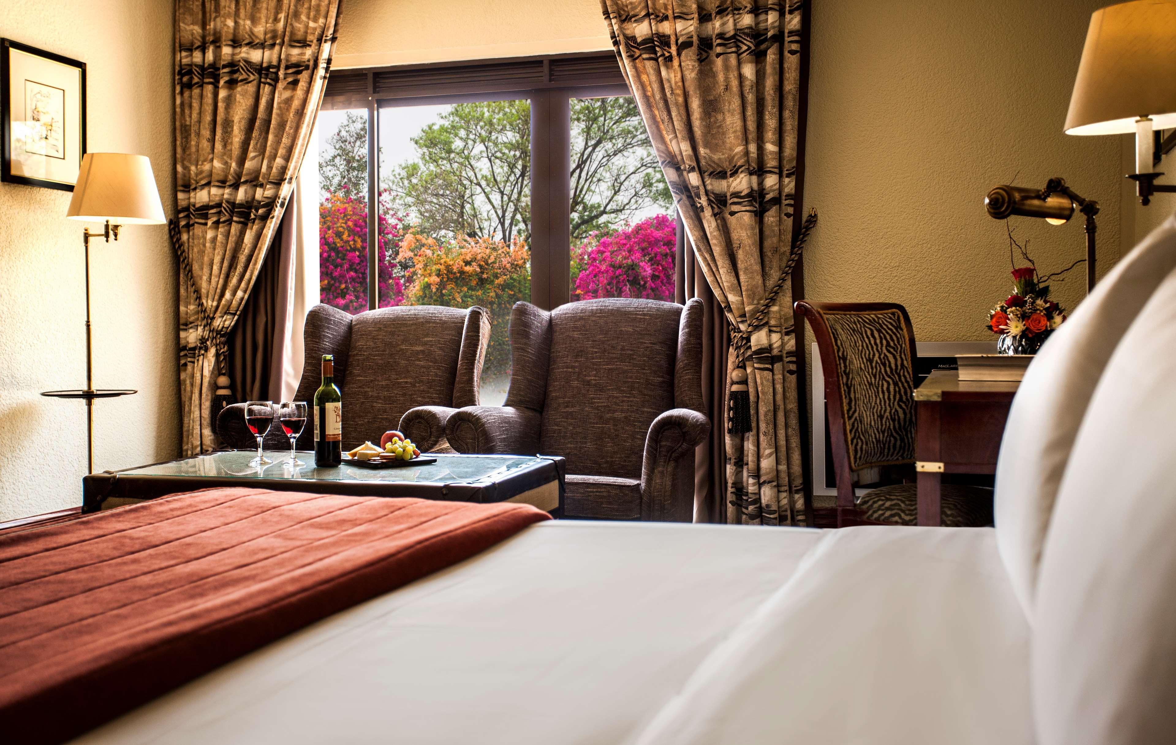 Avani Gaborone Resort & Casino Экстерьер фото
