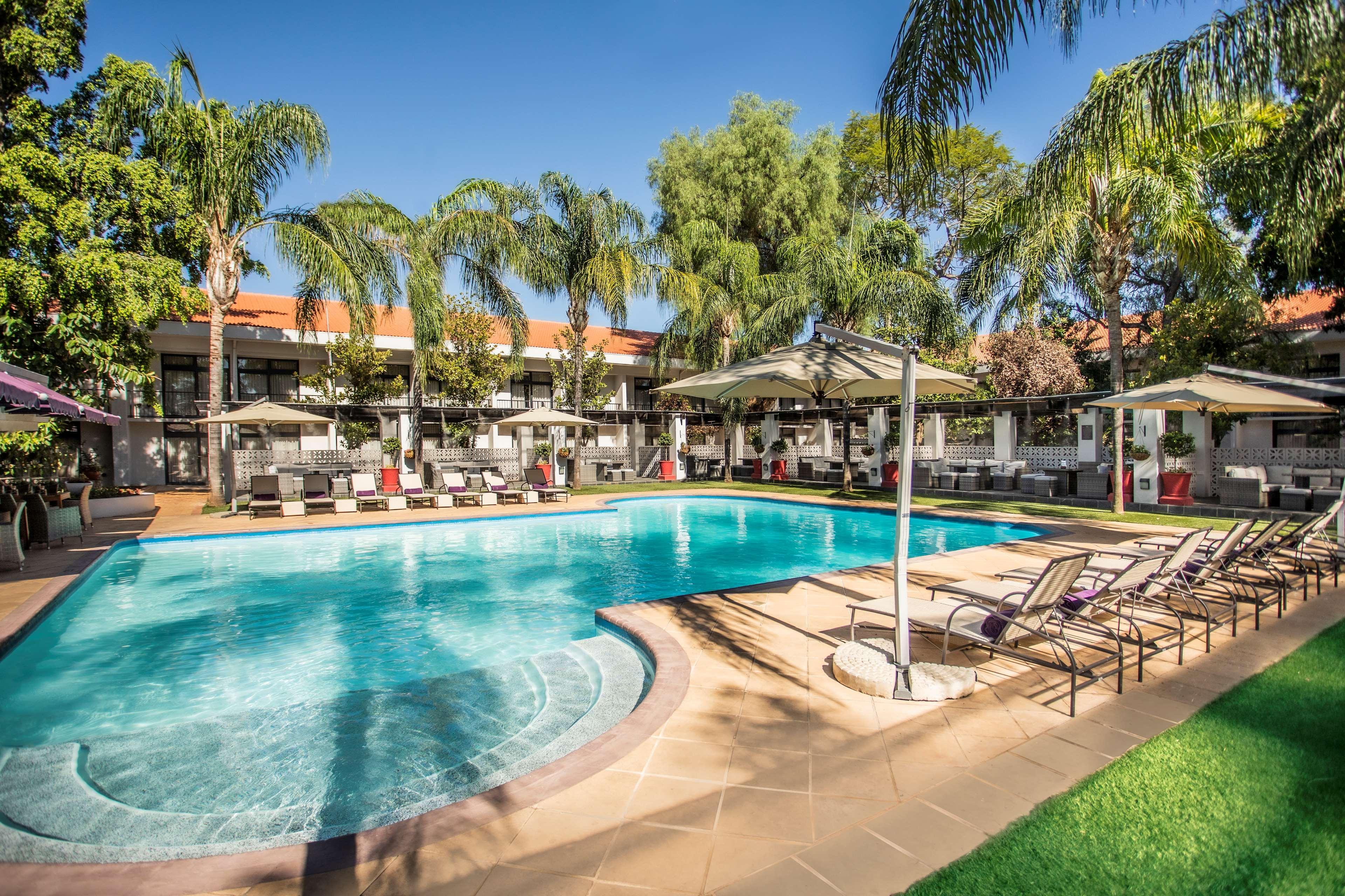 Avani Gaborone Resort & Casino Экстерьер фото