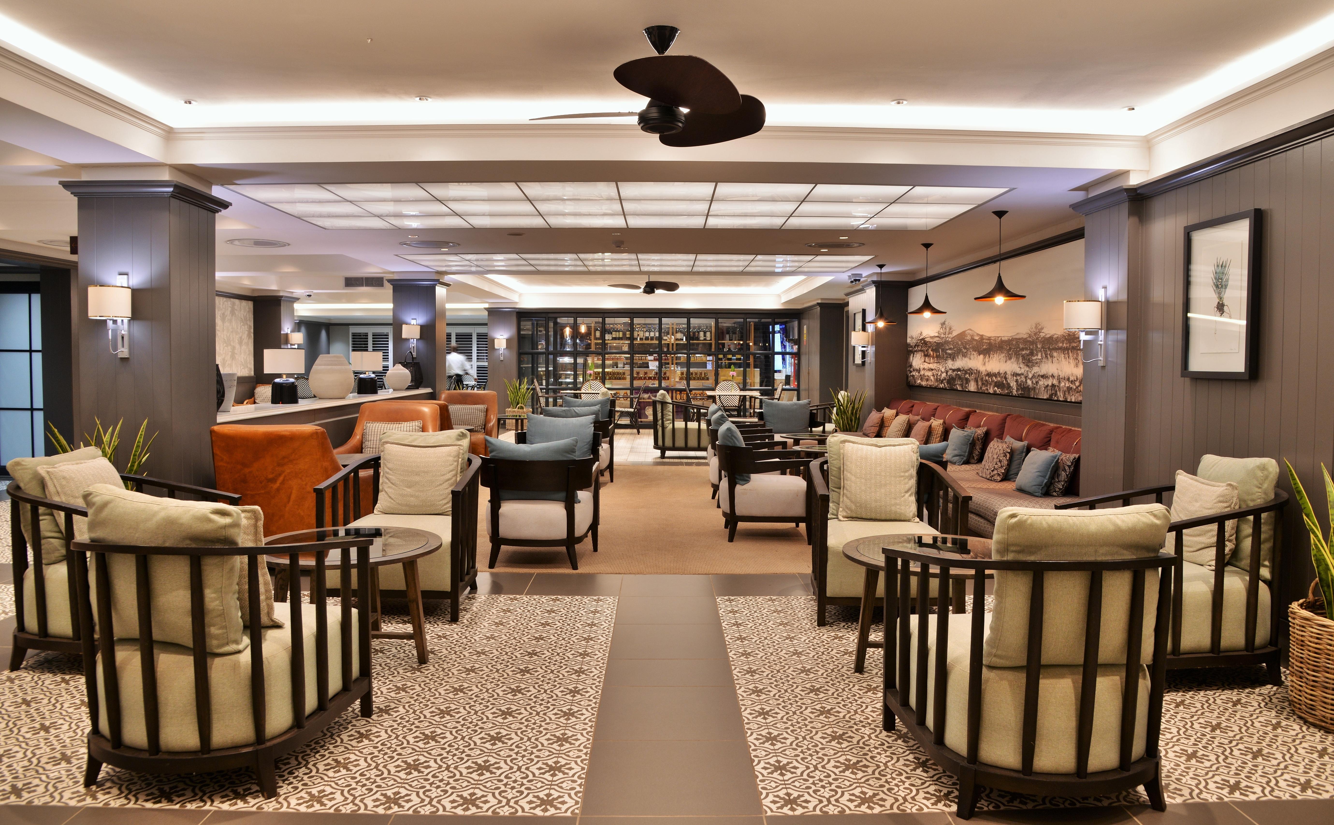 Avani Gaborone Resort & Casino Экстерьер фото