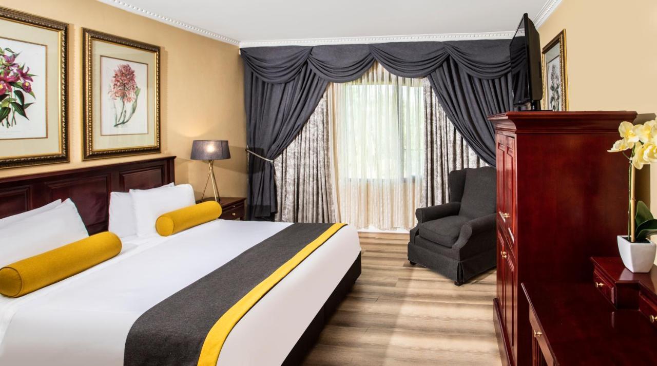 Avani Gaborone Resort & Casino Экстерьер фото